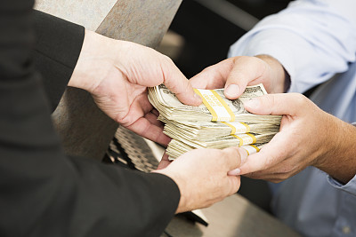 員工能否以未支付年休假工資為由辭職主張經(jīng)濟(jì)補(bǔ)償金？